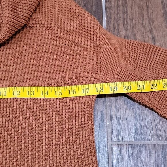 Splendid Waffle knit cowl neck sweater. - Picture 5 of 8